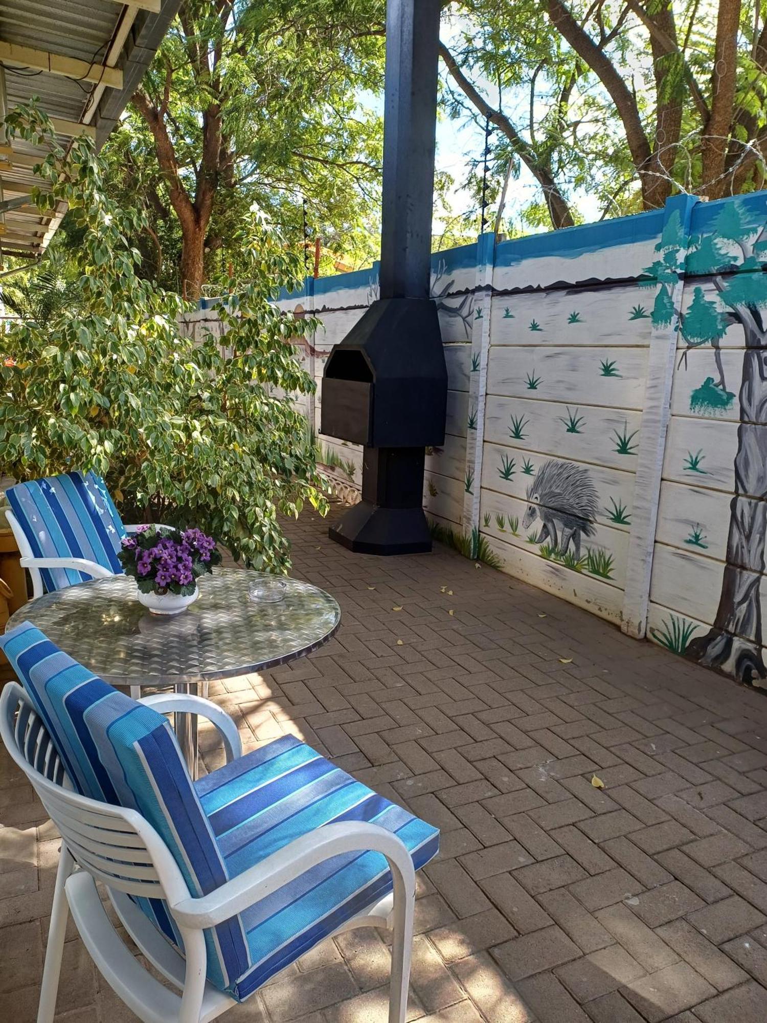 Capbon Guesthouse Windhoek Kültér fotó